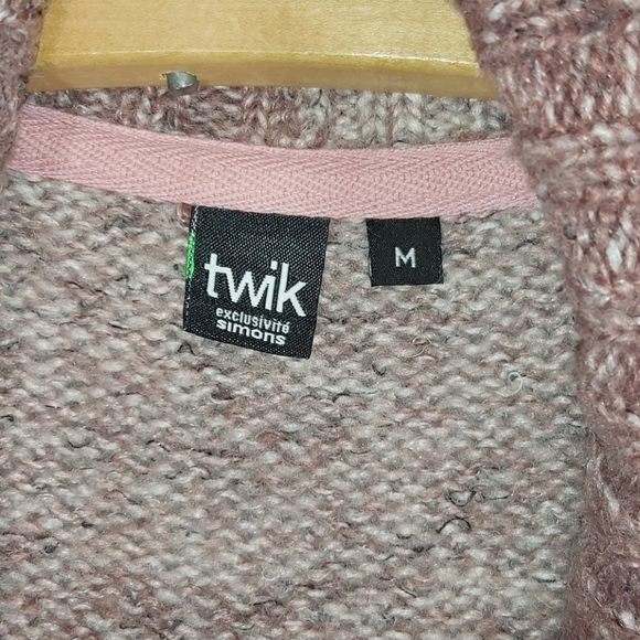 Pinkish purple ombre knit cardigan wrap sweater - Picture 3 of 4